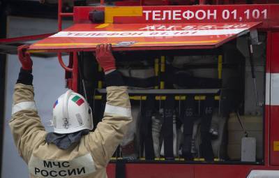В Астрахани в здании на ул. Н.Островского загорелась вентиляционная шахта