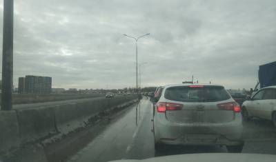 Утром на объездной дороге в Тюмени образовалась почти 10-километровая пробка