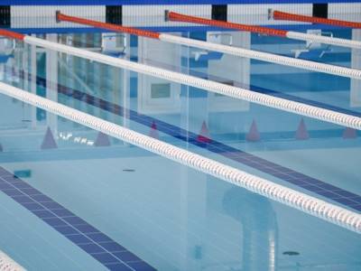 Женщина утонула в бассейне в Челябинске