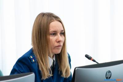Прокуратура запретит сахалинским парламентариям брать родню в помощники