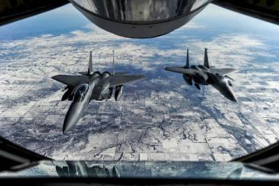 В воздухе, космосе и киберпространстве: ВВС США готовятся к Третьей мировой
