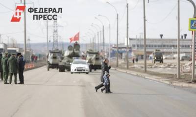 В Екатеринбурге военные начали репетиции парада Победы-2021