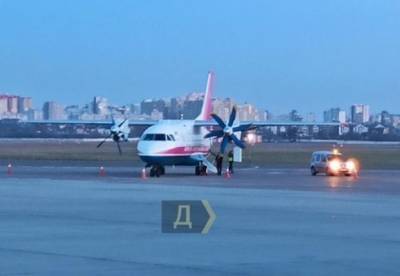 В аэропорту Киев экстренно сел самолет рейса Минск-Запорожье
