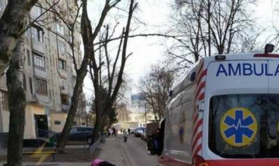 ЧП на Одесчине, живодер подстрелил школьного учителя прямо на улице: родственники молят о помощи