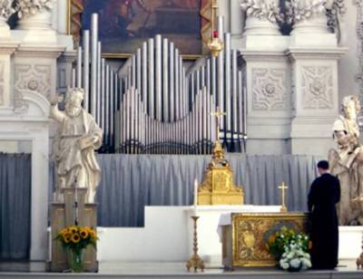 Пианистка Полина Фрадкина расскажет, как церковная музыка уступила место светской