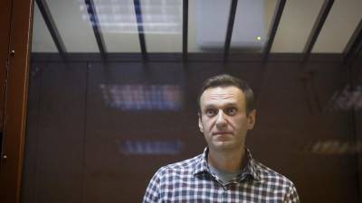 Навального перевели в медсанчасть колонии "с ОРЗ"