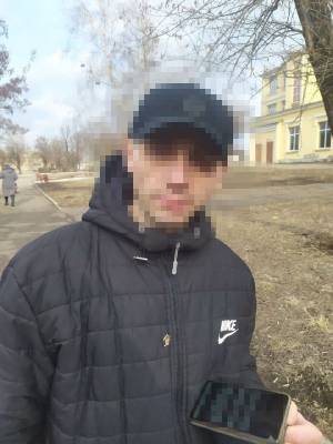 Полицейские нашли правонарушителя, который разрисовал памятник Героям-добровольцам в Лисичанске