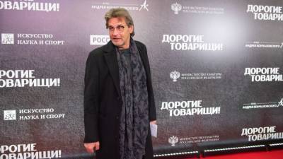 Актер Александр Домогаров признался, что бабушка предсказывала смерть его сына
