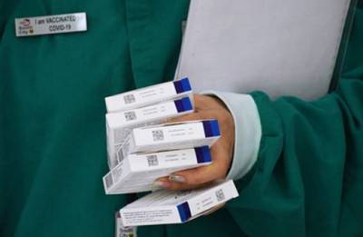 Итальянец устал ждать очереди на вакцину и привился «Спутником V» в России