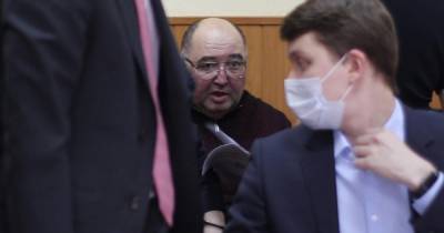 Бизнесмену Шпигелю сделали укол во время заседания суда
