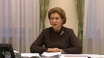 Попова назвала преждевременной отмену ограничений в некоторых регионах РФ