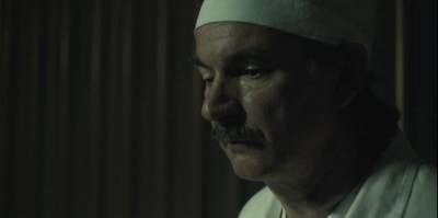 Скончался актер, исполнивший роль Дятлова в сериале «Чернобыль»