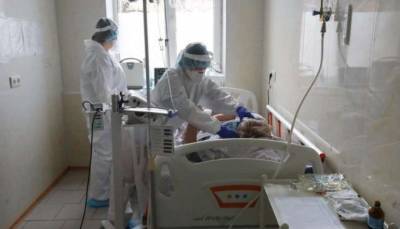 В Украине количество госпитализаций COVID-больных зашкаливает в 21 регионе