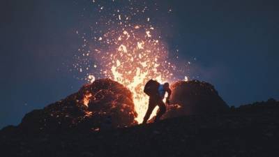 Туристов срочно эвакуировали с вулкана в Исландии