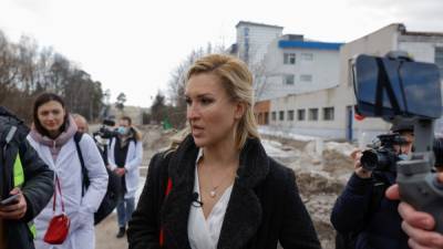 Полиция задержала несколько человек у колонии, где содержится Навальный