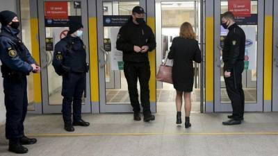 Из-за локдауна в метро Киева закрыли некоторые вестибюли: список