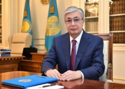 Президент Казахстана привился российской вакциной «Спутник V»
