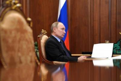 Источники: Путин выбирает из трех вариантов индексации пенсий работающим