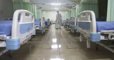 "Мест нет" - тбилисские клиники не справляются с потоком ковид-пациентов