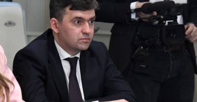 "Мы своих не бросаем": Ивановский губернатор вступился за бизнесмена, задержанного после голой фотосессии в Дубае