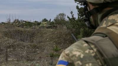 Еще двое украинских военных погибли в зоне ООС