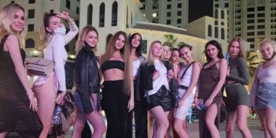 Фотосессия голых девушек в Дубае - украинок оказалось 12, им грозит депортация - ТЕЛЕГРАФ
