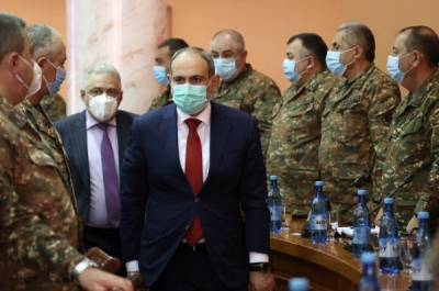 Пашинян объявил о нормализации своих отношений с армянским генералитетом