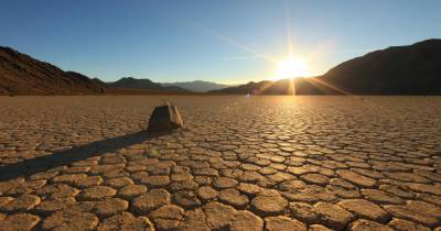 Как живые: почему в калифорнийской Долине смерти ползают камни