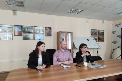 Для школьников Тверской области устроили «Классную встречу» на тему журналистики