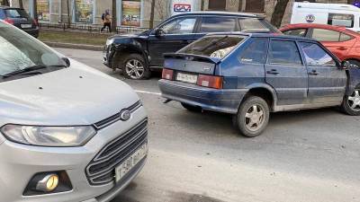 В аварии на Курчатова пострадали водитель и ребенок