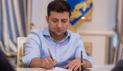 Зеленский подписал закон о выплатах ФЛП в "красных" областях