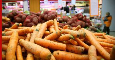 Морковь и картофель резко подорожали в России, инфляция ускорилась