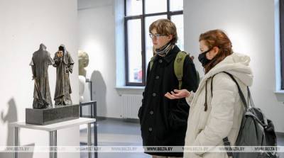 ФОТОФАКТ: Выставка молодых скульпторов открылась в Белорусской академии искусств