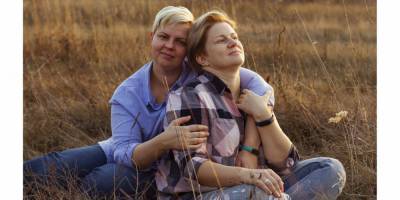«В Украине каминг-аут, по сути, бесконечный». Украинская ЛГБТ-пара о жизни на родине и за рубежом