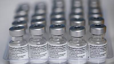 Киев заключил договор с Pfizer на поставку 10 млн доз вакцины от COVID-19
