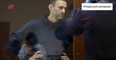 «Будут соблазнять и провоцировать». Сергей Удальцов о том, зачем в колонии Навального «жарят курицу» и «подкладывают» конфеты в карманы