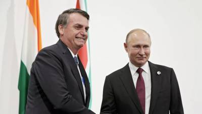 В Кремле рассказали о разговоре Путина с президентом Бразилии