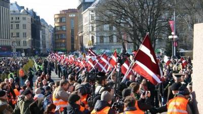 «Рубят по кусочку». Почему в Латвии переименовывают улицы в честь легионеров СС