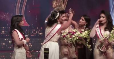 Финал конкурса красоты на Шри-Ланке закончился дракой за корону (видео)