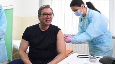 Главный "друг России" в Европе сделал прививку китайской вакциной