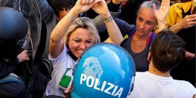В Риме акция протеста против коронавирусных ограничений переросла в столкновения с полицией