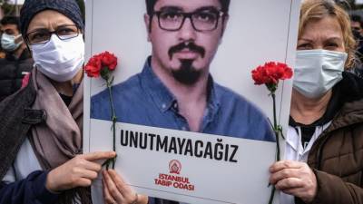 Хроники коронавируса: турки и итальянцы бунтуют из-за закрытых ресторанов