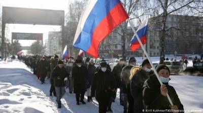 В России задержали участников митинга под колонией Навального