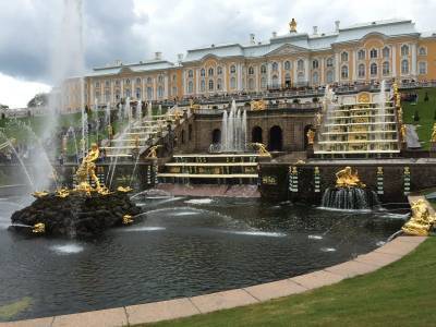 Праздник фонтанов в Петергофе пройдет 22 мая