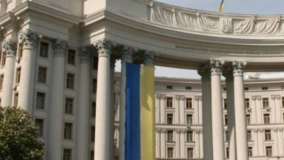 МИД Украины призвал к дипломатическому методу разрешения конфликта в Донбассе