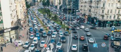 Антимонопольный комитет исследует цены на такси в Киеве во время локдауна