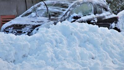 Организацию в Тверской области оштрафовали за наваленный у остановок и переходов снег