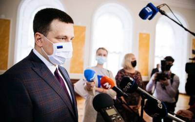 Главу парламента Эстонии критикуют за отказ привиться вакциной AstraZeneca