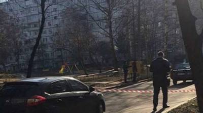ЧП в Харькове: полиция оцепила двор, кадры с места событий