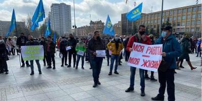 В Николаеве прошел митинг против ужесточения карантина — видео